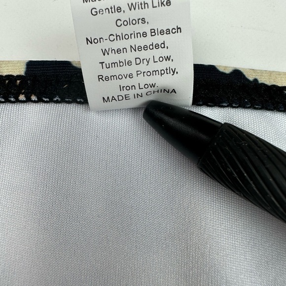 High Waisted Leopard Print Bikini Bottom Size S - Picture 6 of 6